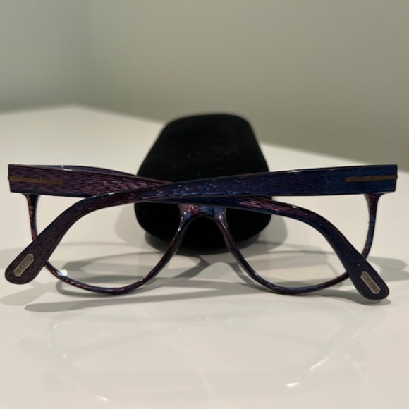 Tom Ford Cat Eye Glasses for Prescription Lenses - Previously Owned - Picture 7 of 8